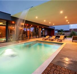 4 bedroom villa with pool near Pula, Istria, sleeps 8